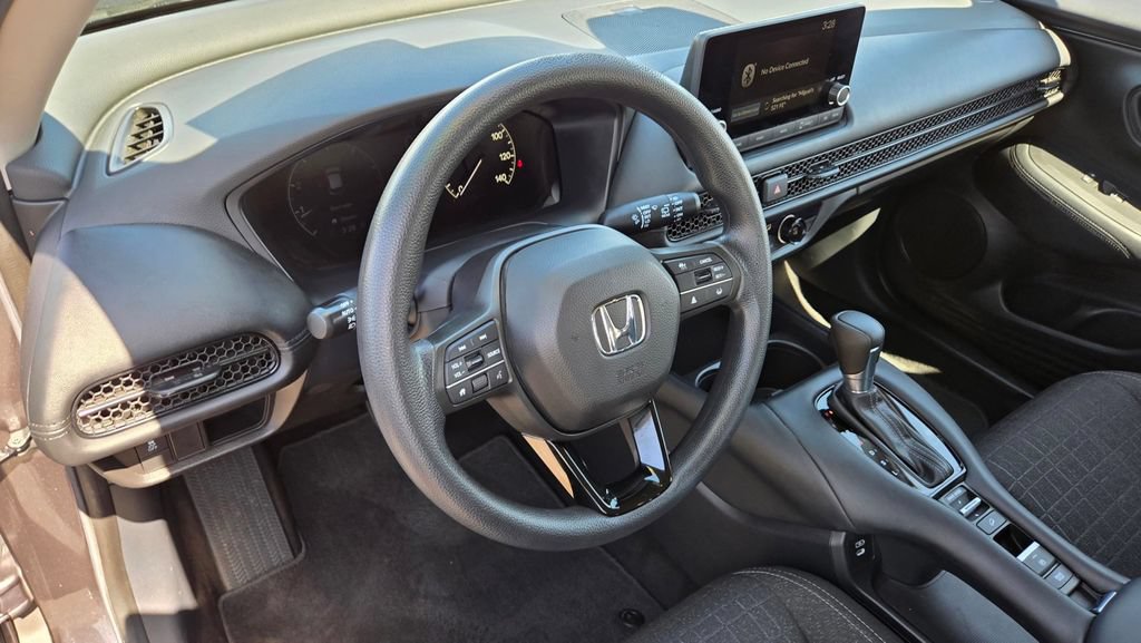Used 2024 Honda HR-V LX image 9