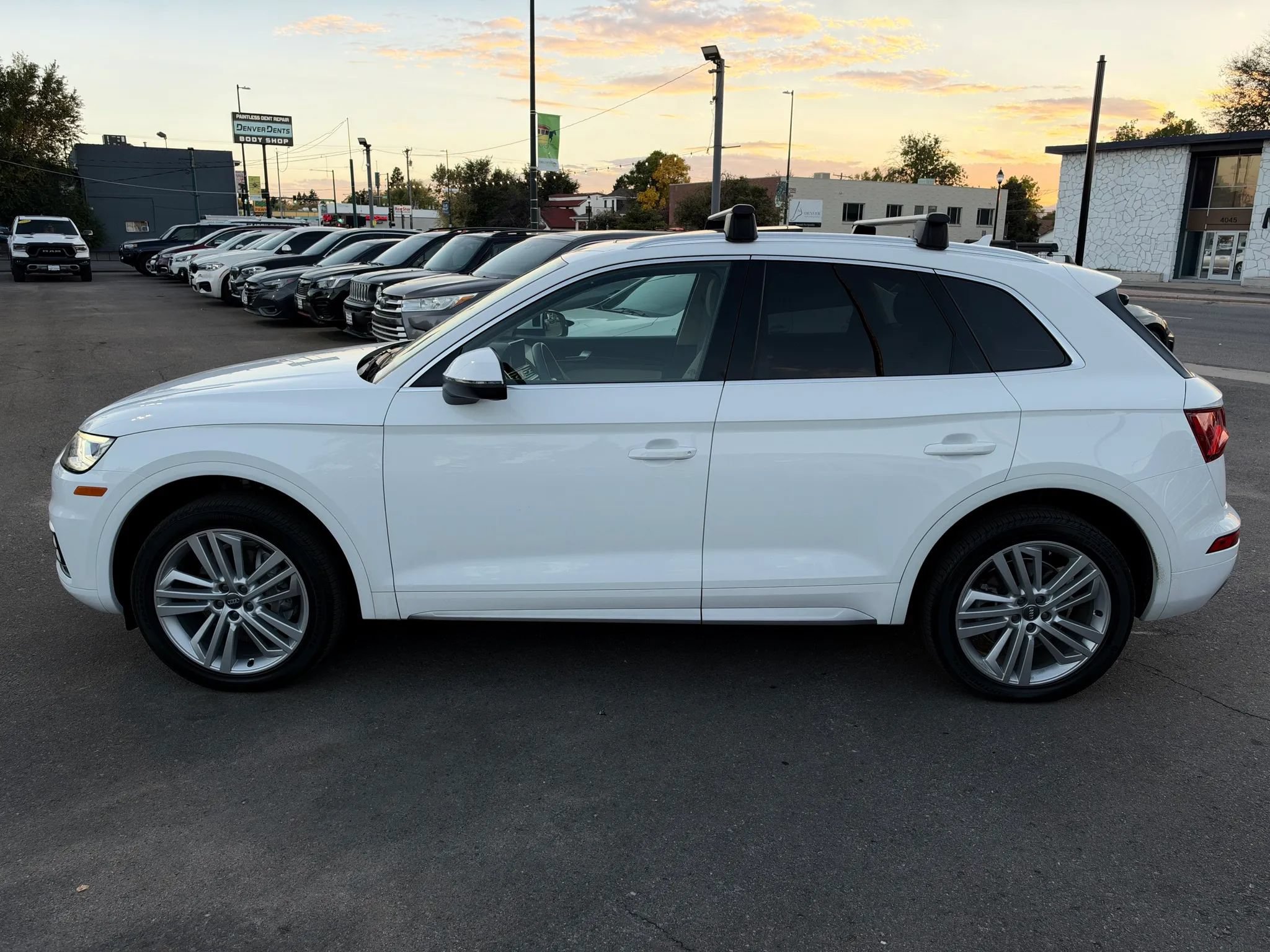 Used 2019 Audi Q5 2.0T Premium Plus w/ Premium Plus Package AWD/4WD image 6