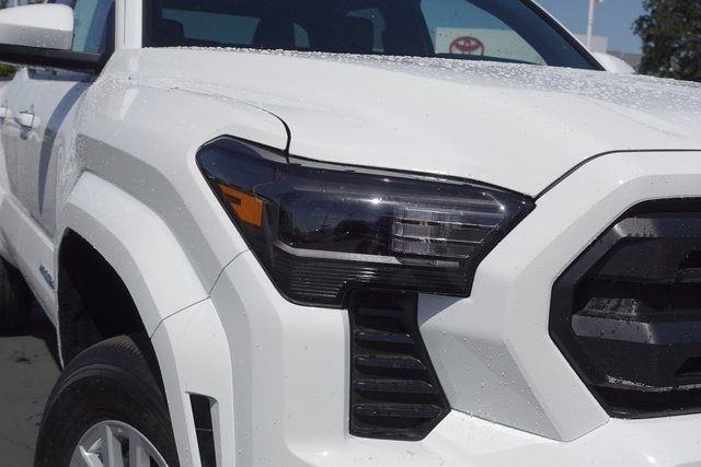 New 2025 Toyota Tacoma SR5 image 4