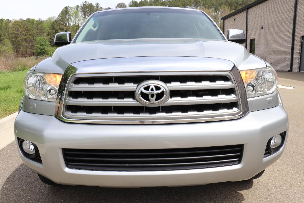 Used 2016 Toyota Sequoia Limited image 3