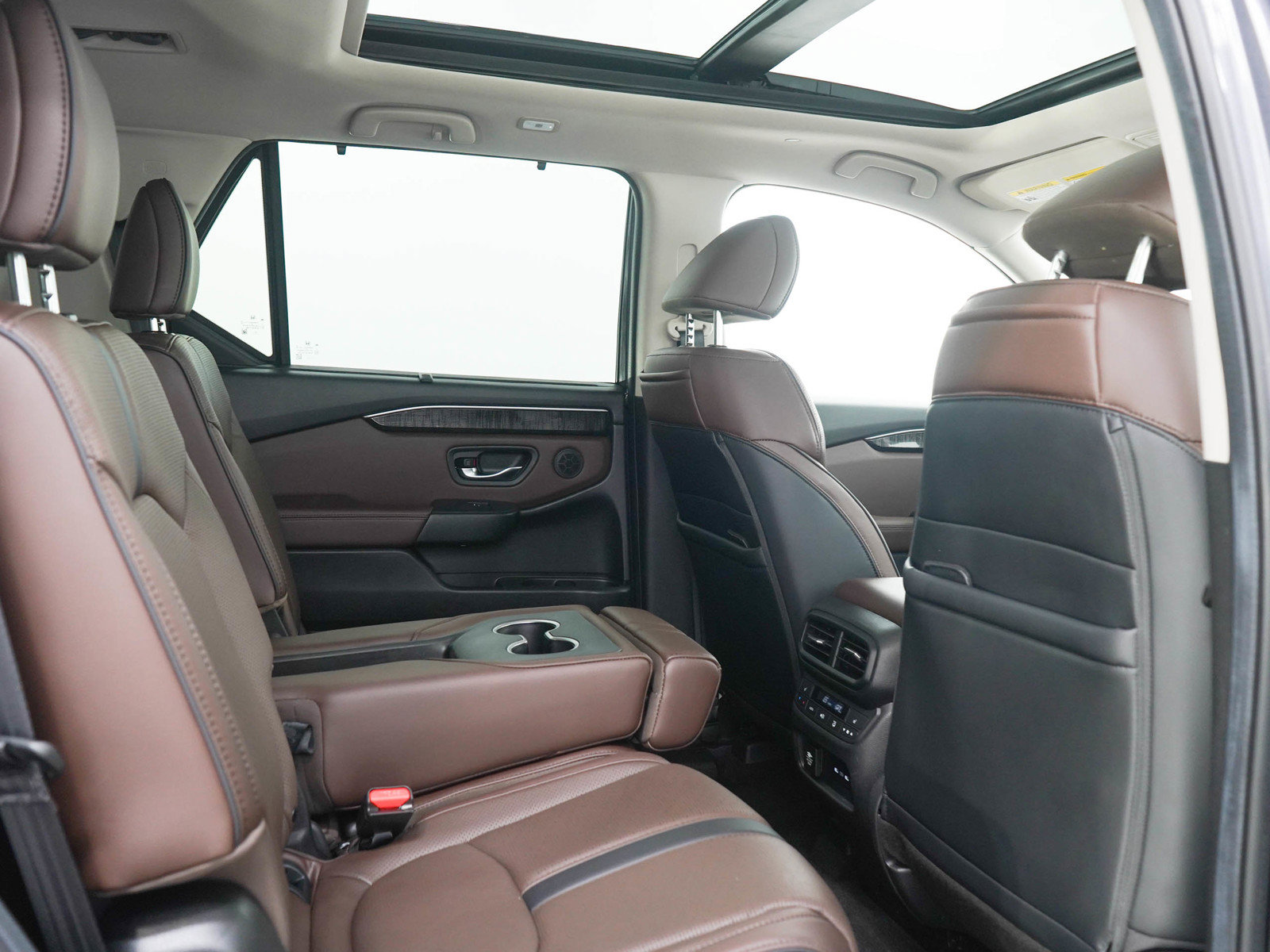 Used 2024 Honda Pilot Elite image 14