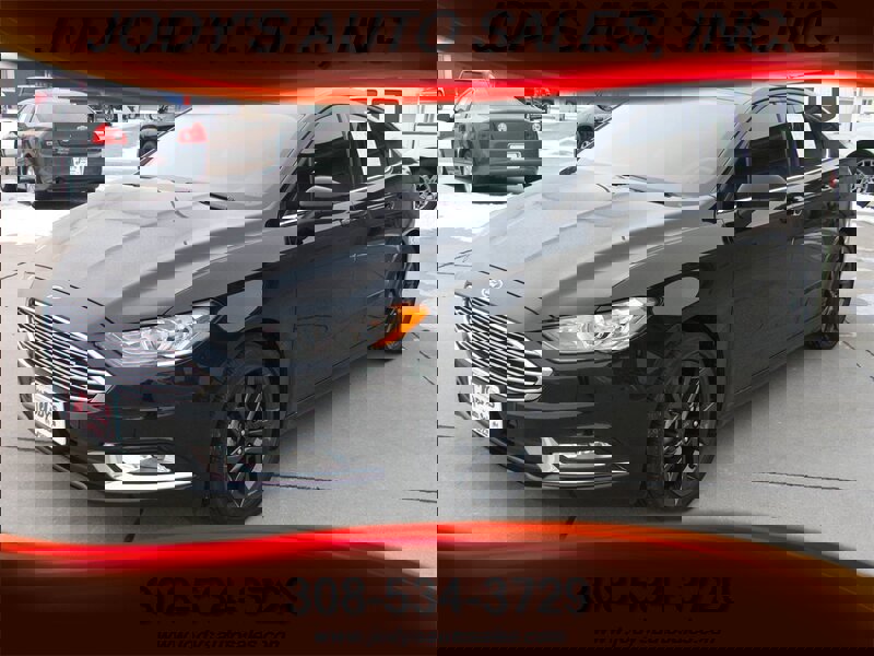 Used 2018 Ford Fusion SE w/ Equipment Group 201A image 27