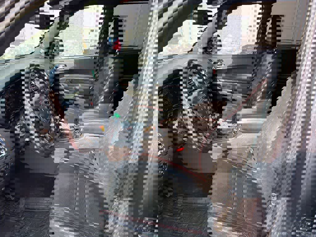 Used 2018 Dodge Durango R/T w/ Technology Group image 21