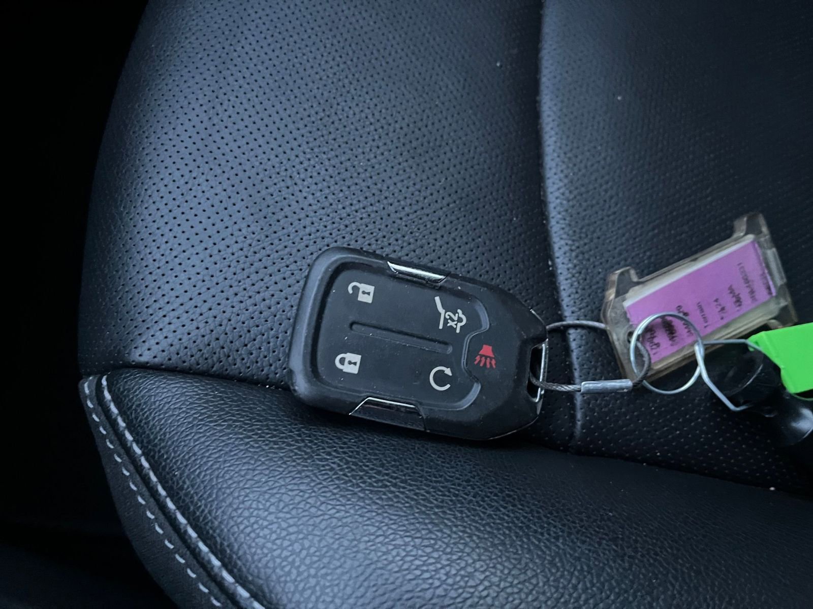 Used 2024 GMC Terrain SLT image 21