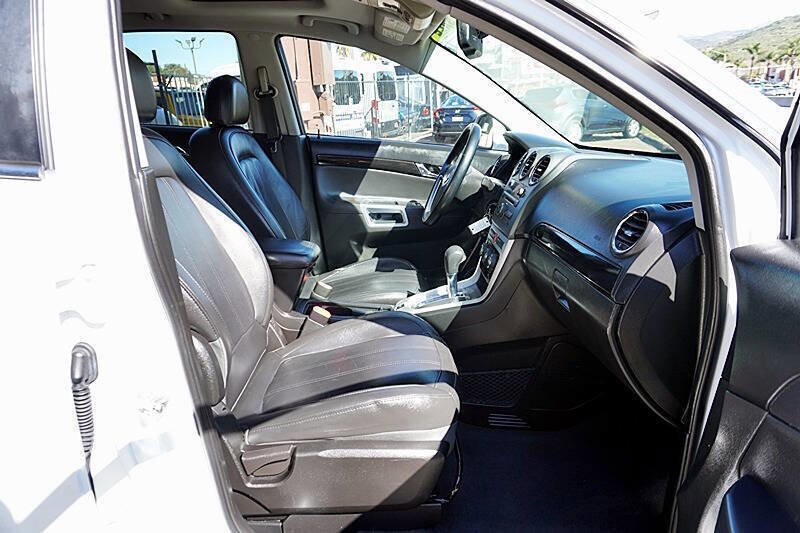 Used 2013 Chevrolet Captiva Sport LTZ FWD image 12