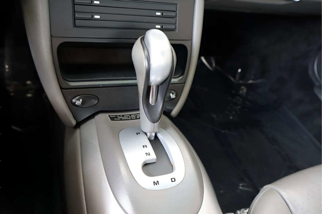 Used 2005 Porsche 911 Carrera image 19