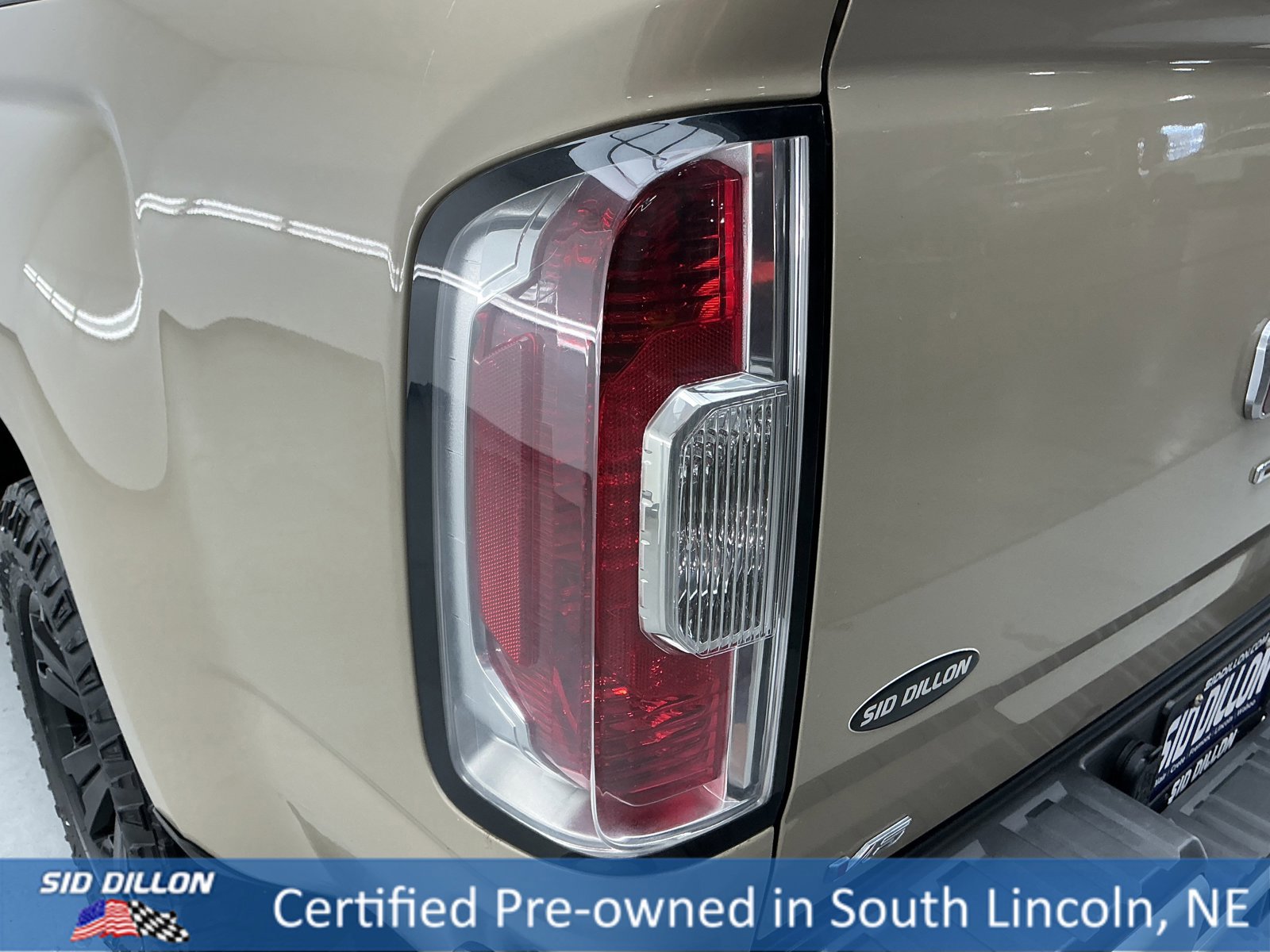 Used 2022 GMC Canyon AT4 image 19