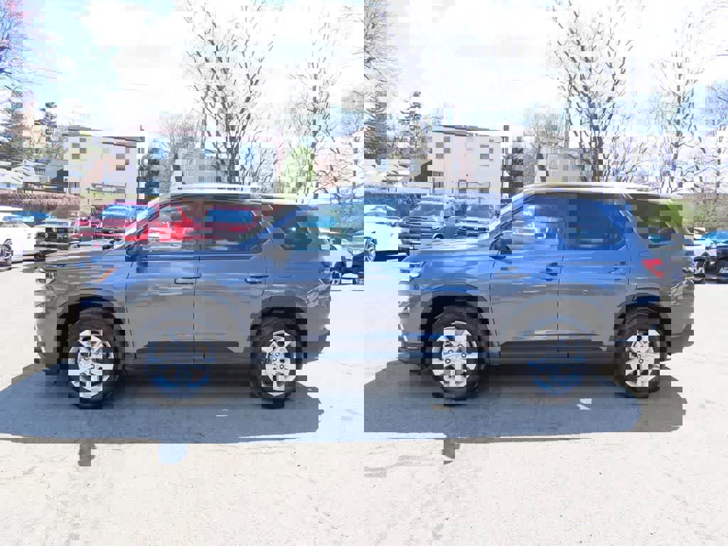 Used 2023 Honda Pilot LX image 3