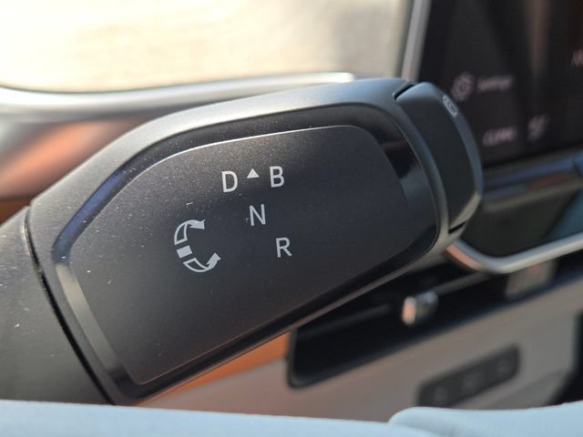 New 2025 Volkswagen ID. Buzz Pro S Plus AWD/4WD image 14