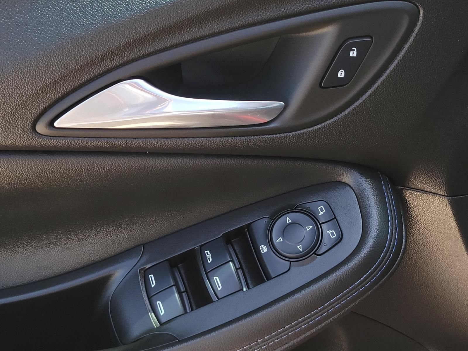 Used 2025 Buick Encore GX Sport Touring w/ Advanced Technology Package FWD image 22