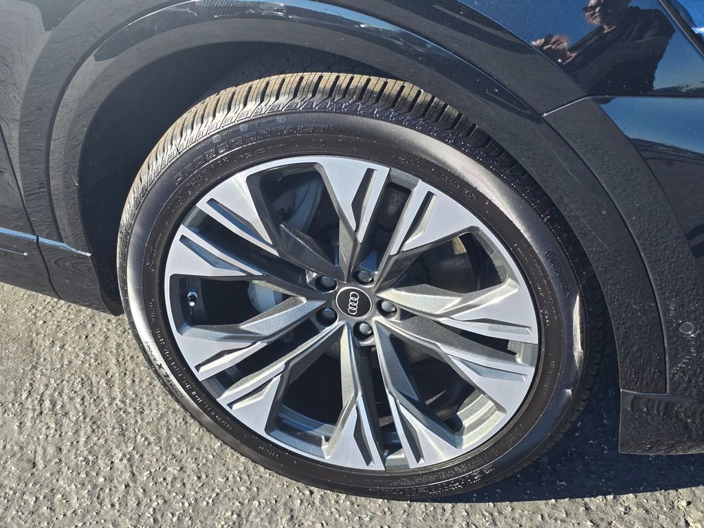 New 2026 Audi Q8 Premium Plus AWD/4WD image 7