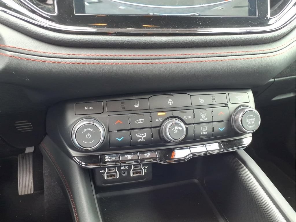 Used 2026 Dodge Durango GT AWD/4WD image 12