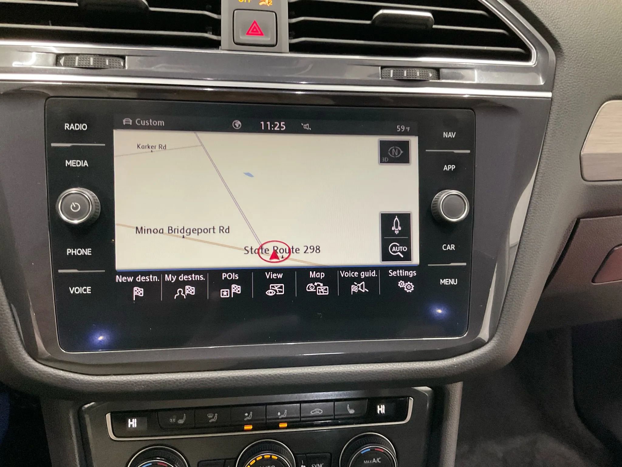 Used 2020 Volkswagen Tiguan SEL image 21