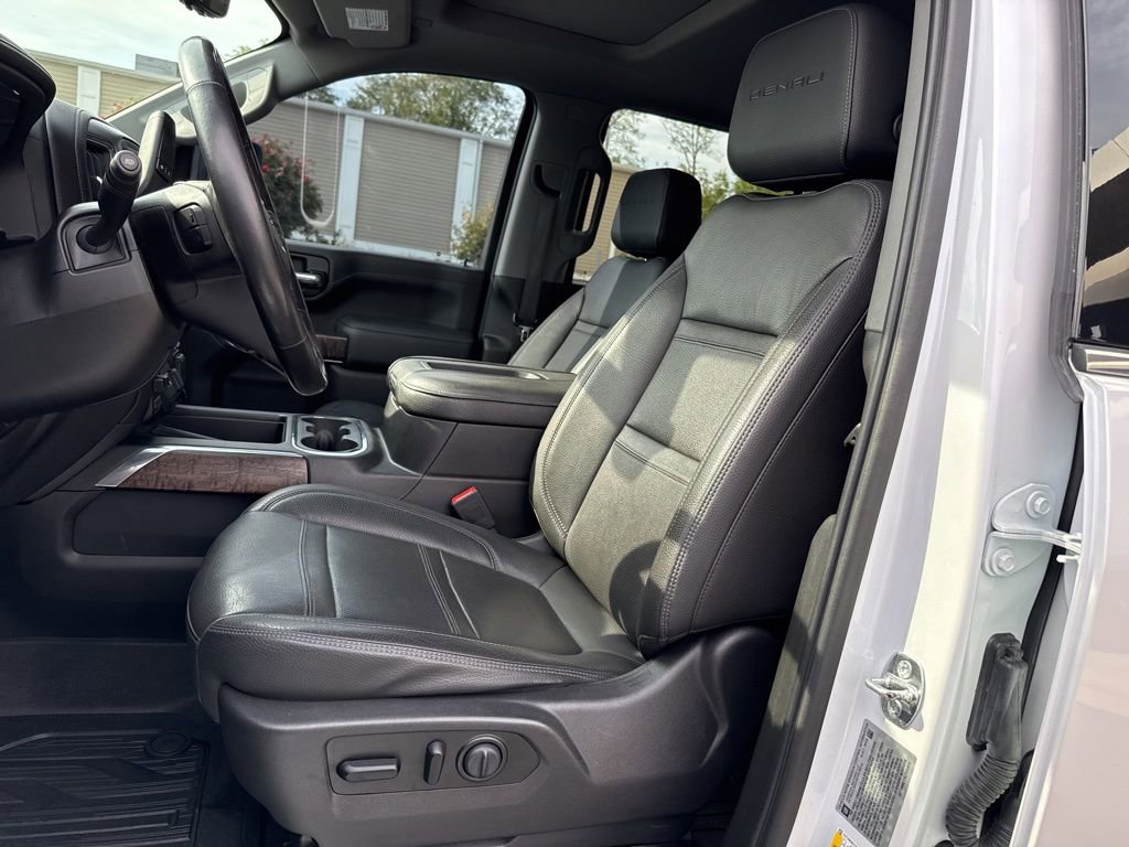 Used 2020 GMC Sierra 3500 Denali w/ Denali Ultimate Package image 16