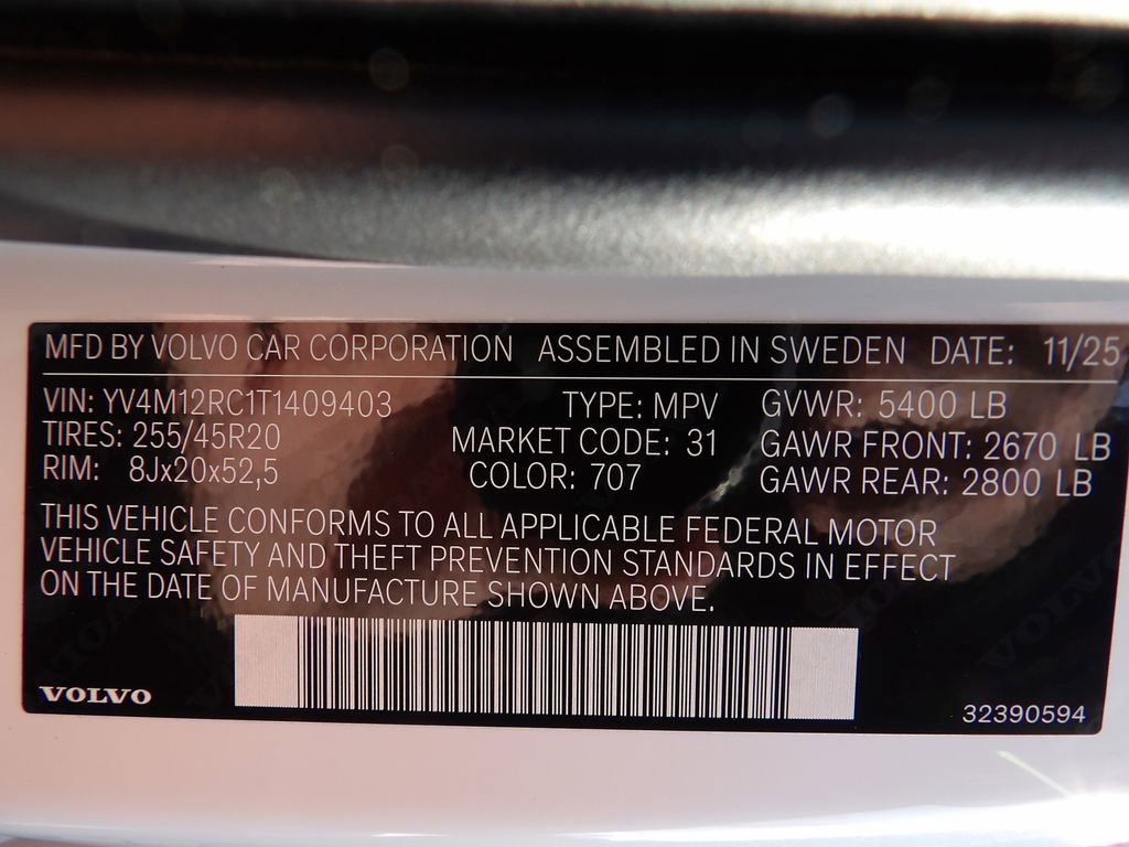 New 2026 Volvo XC60 B5 Plus w/ Protection Package Premier AWD/4WD image 32