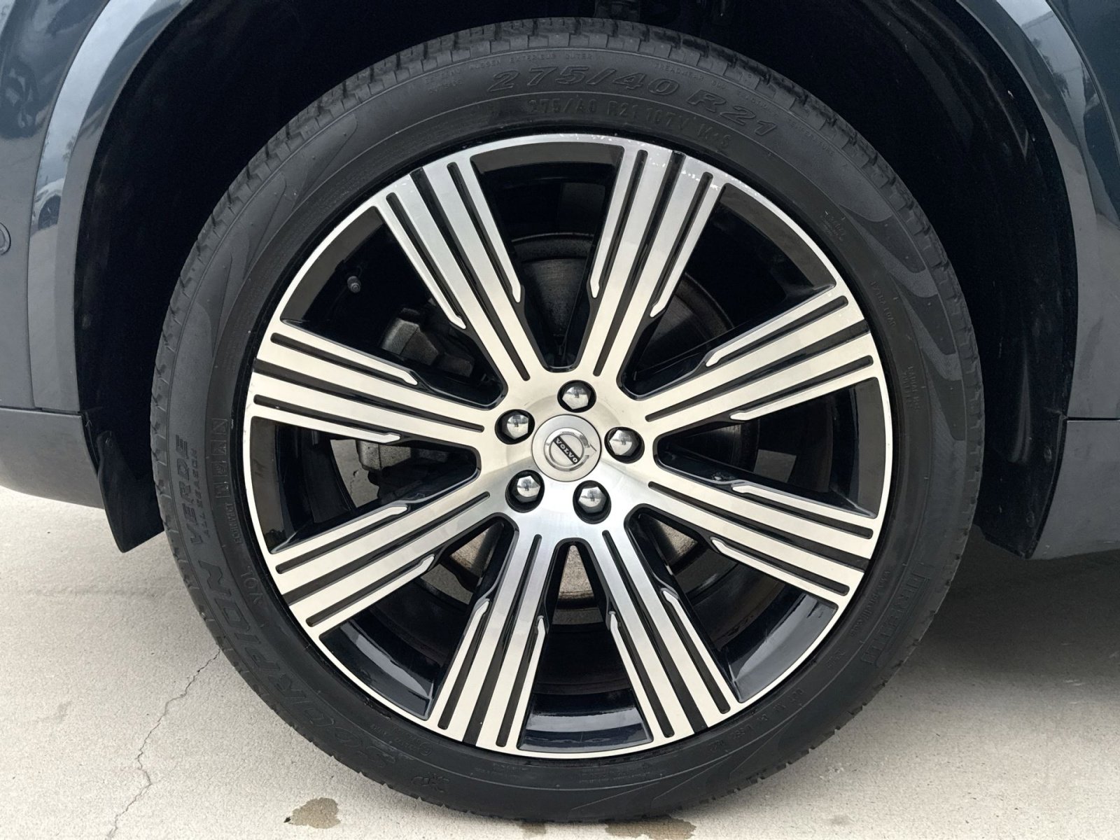 Certified 2023 Volvo XC90 B6 Ultimate w/ Protection Package Premier AWD/4WD image 12
