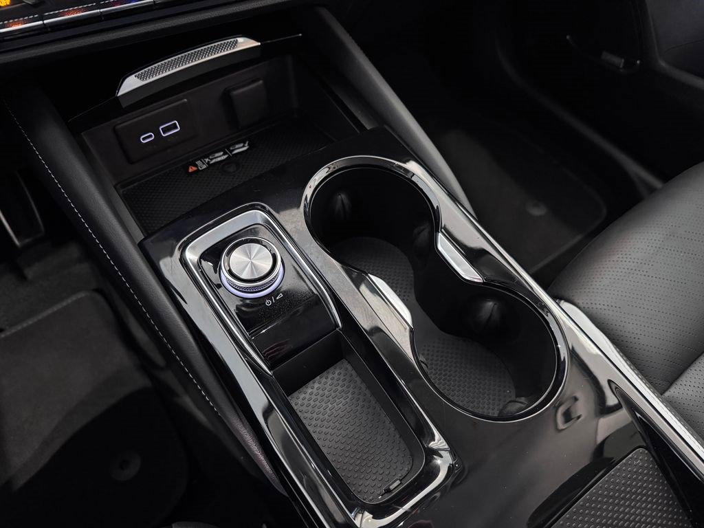 Certified 2025 Buick Envision Sport Touring image 22