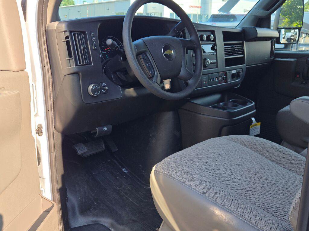 New 2026 Chevrolet Express 3500 w/ Power Convenience Package RWD image 19