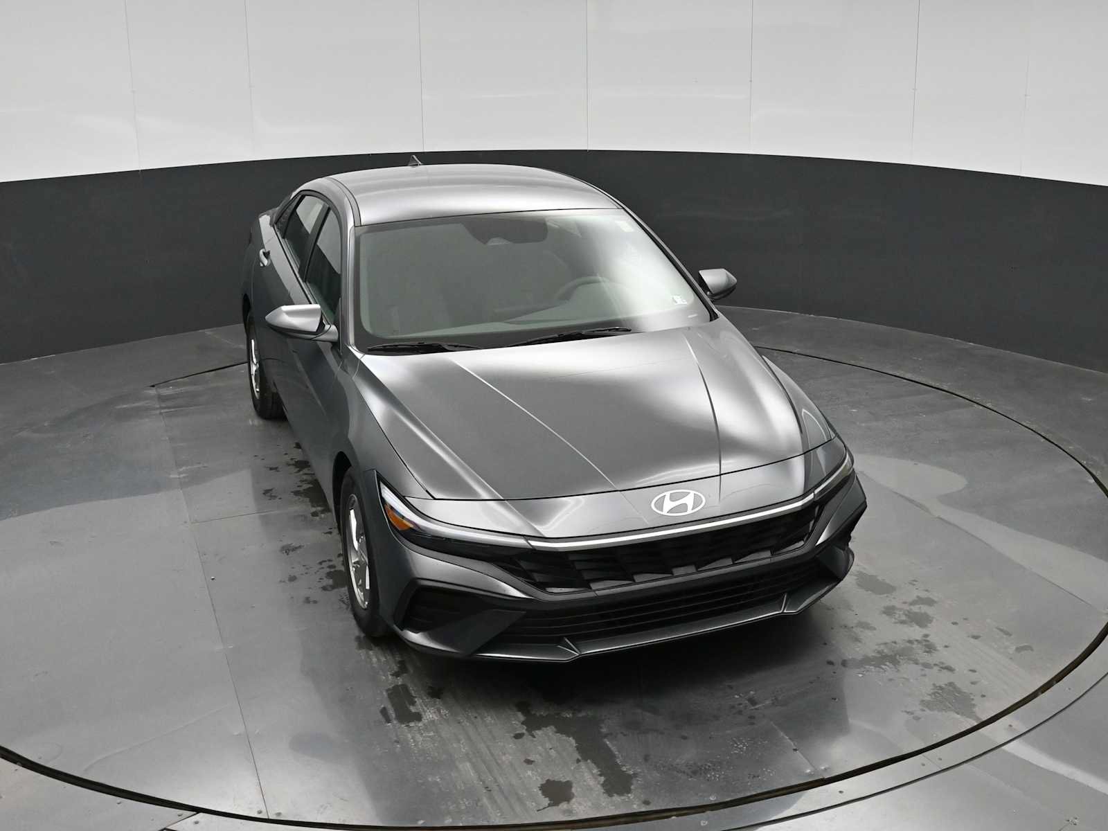 New 2026 Hyundai Elantra SE FWD image 24