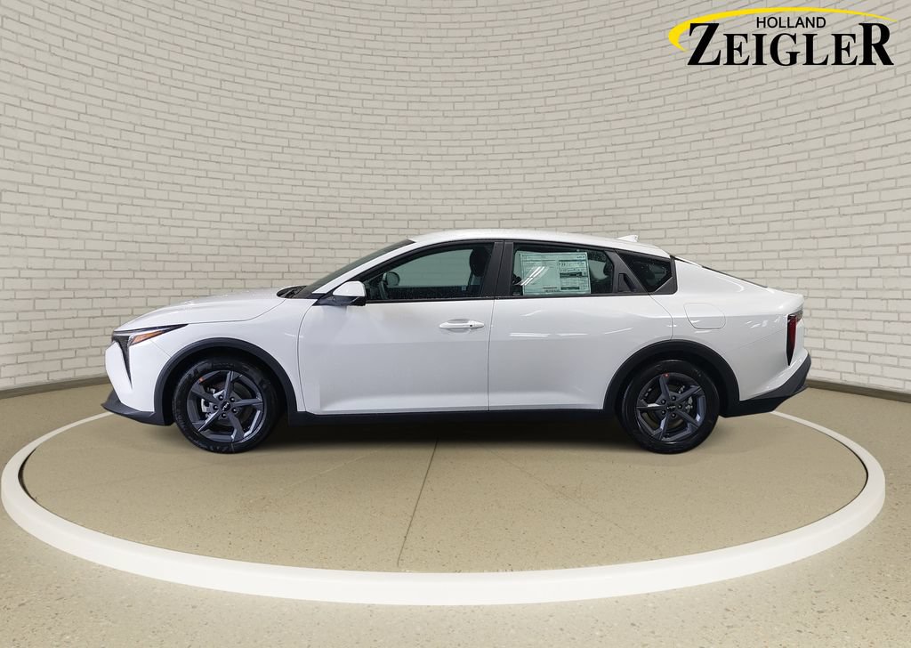 New 2026 Kia K4 FWD image 8