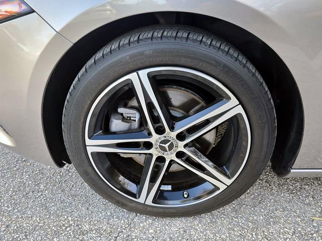 Used 2019 Mercedes-Benz A 220 image 9