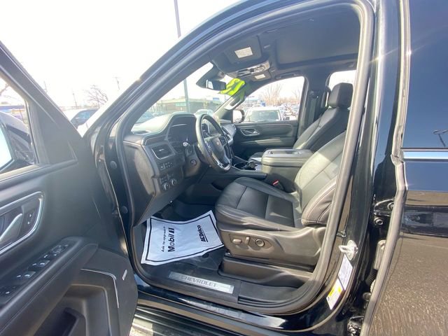 Used 2023 Chevrolet Suburban LT w/ LT Signature Plus Package image 27