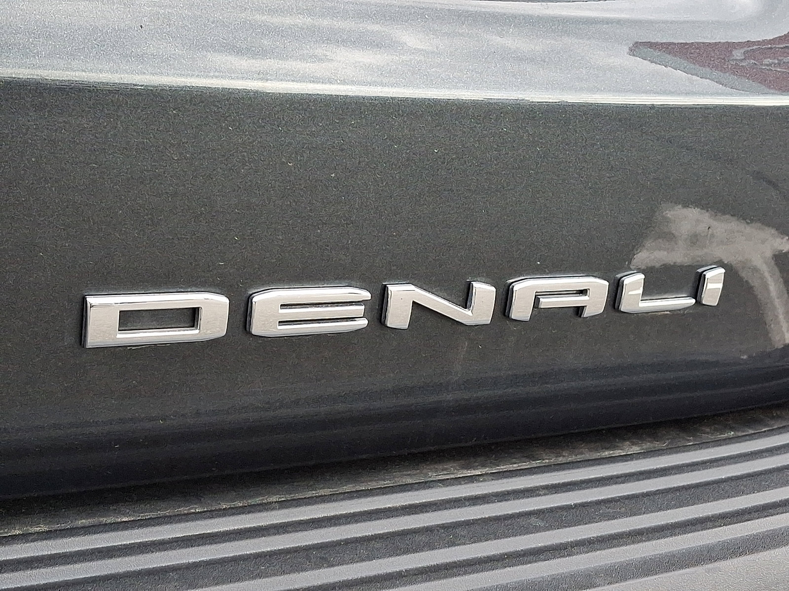 Used 2021 GMC Yukon Denali w/ Denali Ultimate Package AWD/4WD image 39