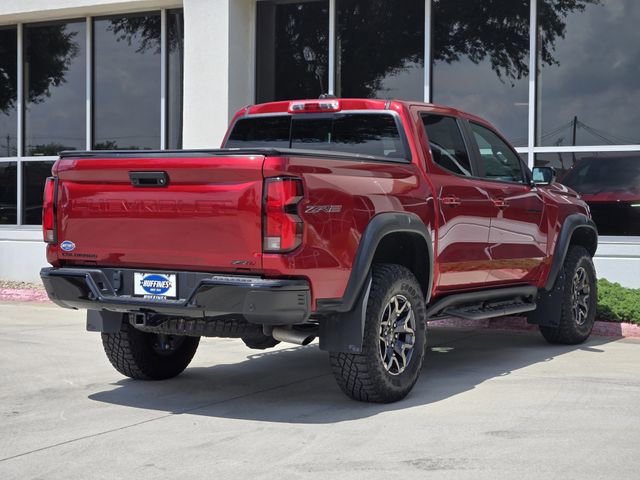 Used 2025 Chevrolet Colorado ZR2 w/ Technology Package AWD/4WD image 7
