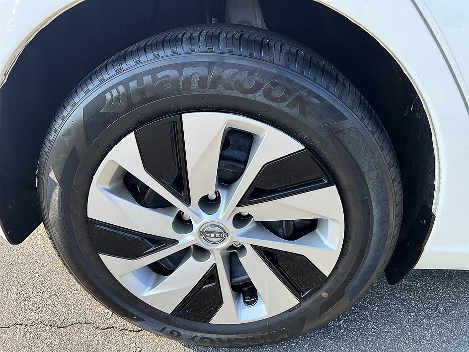 Certified 2024 Nissan Altima 2.5 S FWD image 11