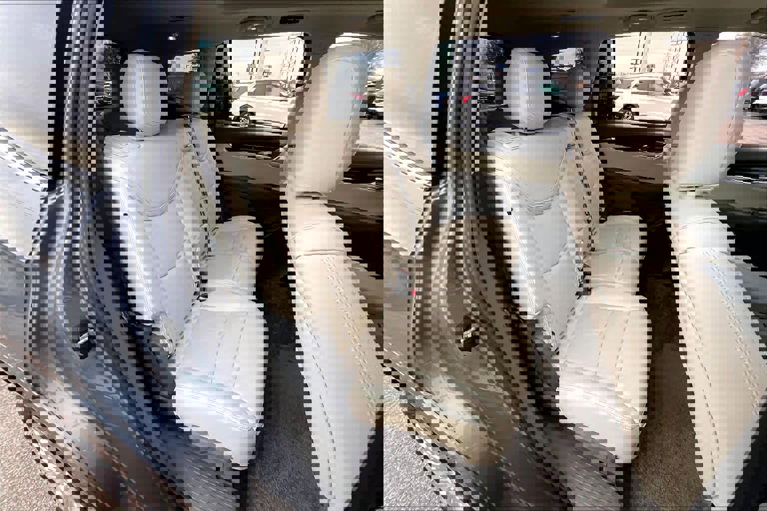 Used 2020 Cadillac XT6 Premium Luxury image 19