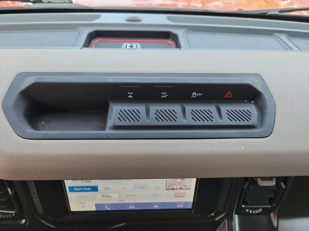 Used 2023 Ford Bronco Big Bend image 31