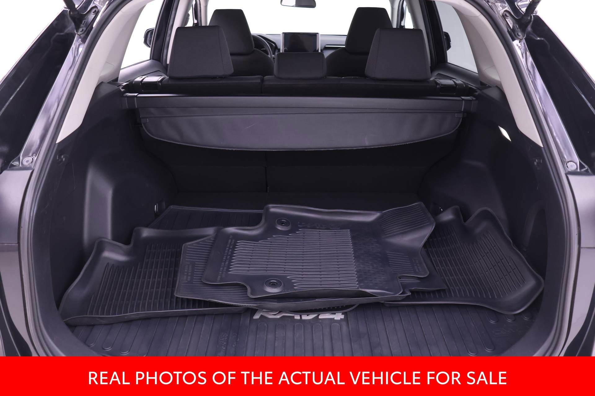 Certified 2025 Toyota RAV4 XLE AWD/4WD image 14