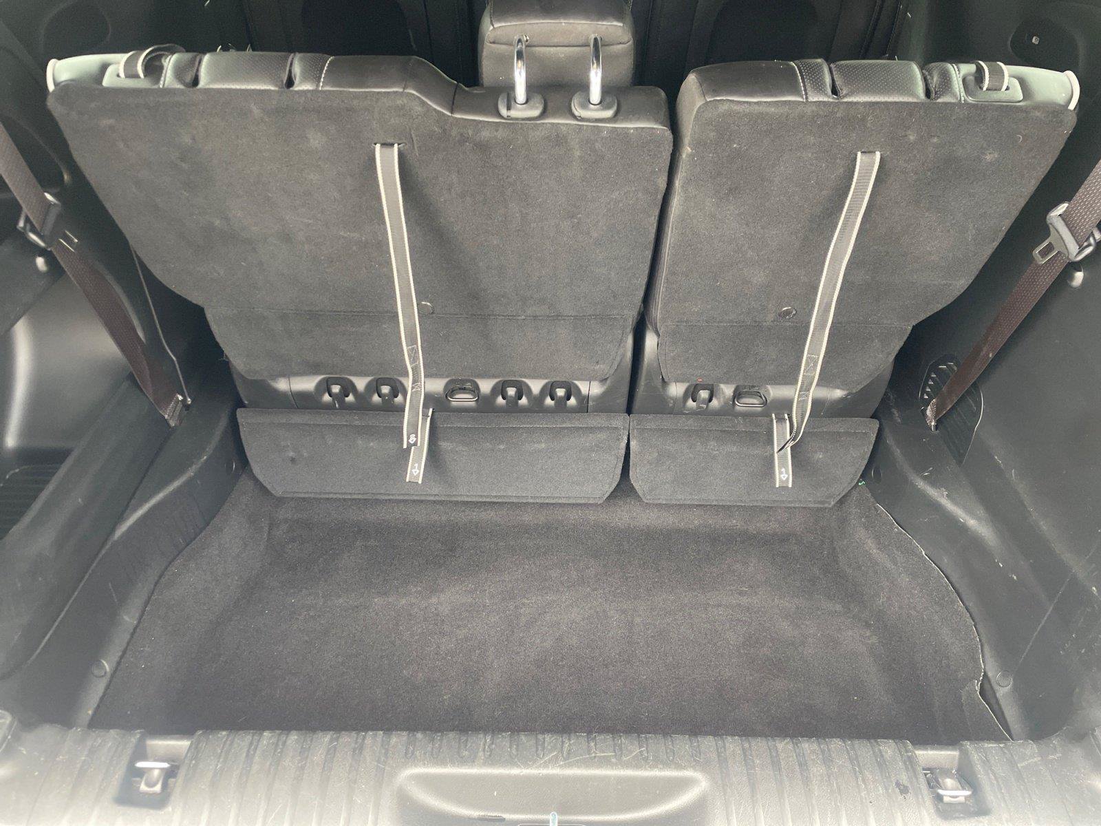 Used 2025 Chrysler Pacifica Limited FWD image 16