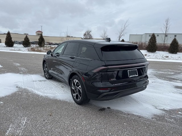 Used 2024 Lincoln Nautilus Premier w/ Equipment Group 102A image 7