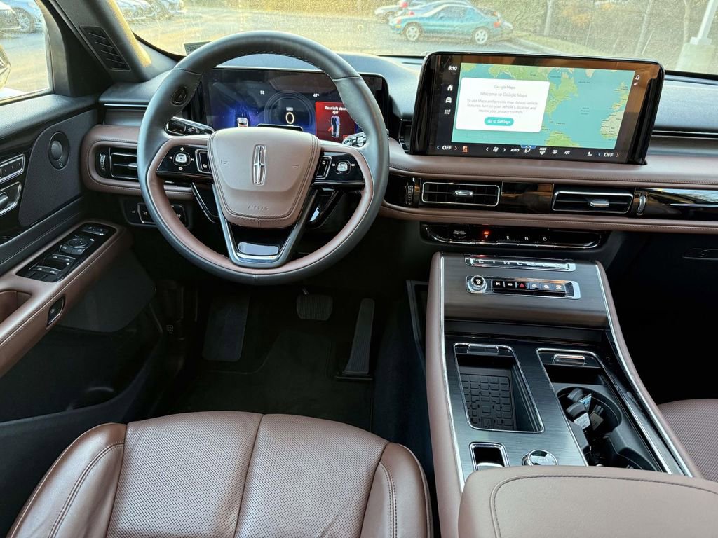 Used 2025 Lincoln Aviator Reserve image 8