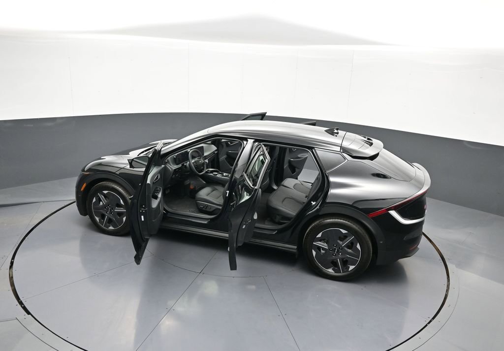 New 2025 Kia EV6 Light w/ Light LR Technology Package image 43