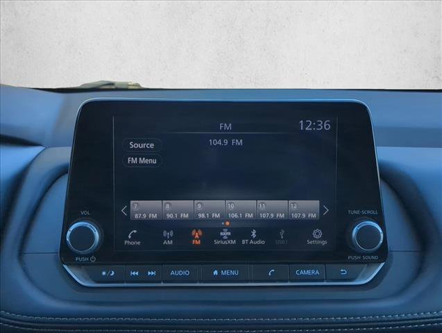 Used 2023 Nissan Rogue SV image 16