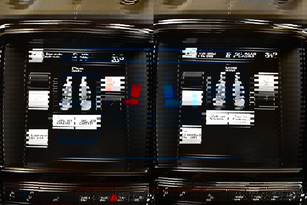 Used 2015 Jaguar XJ image 48