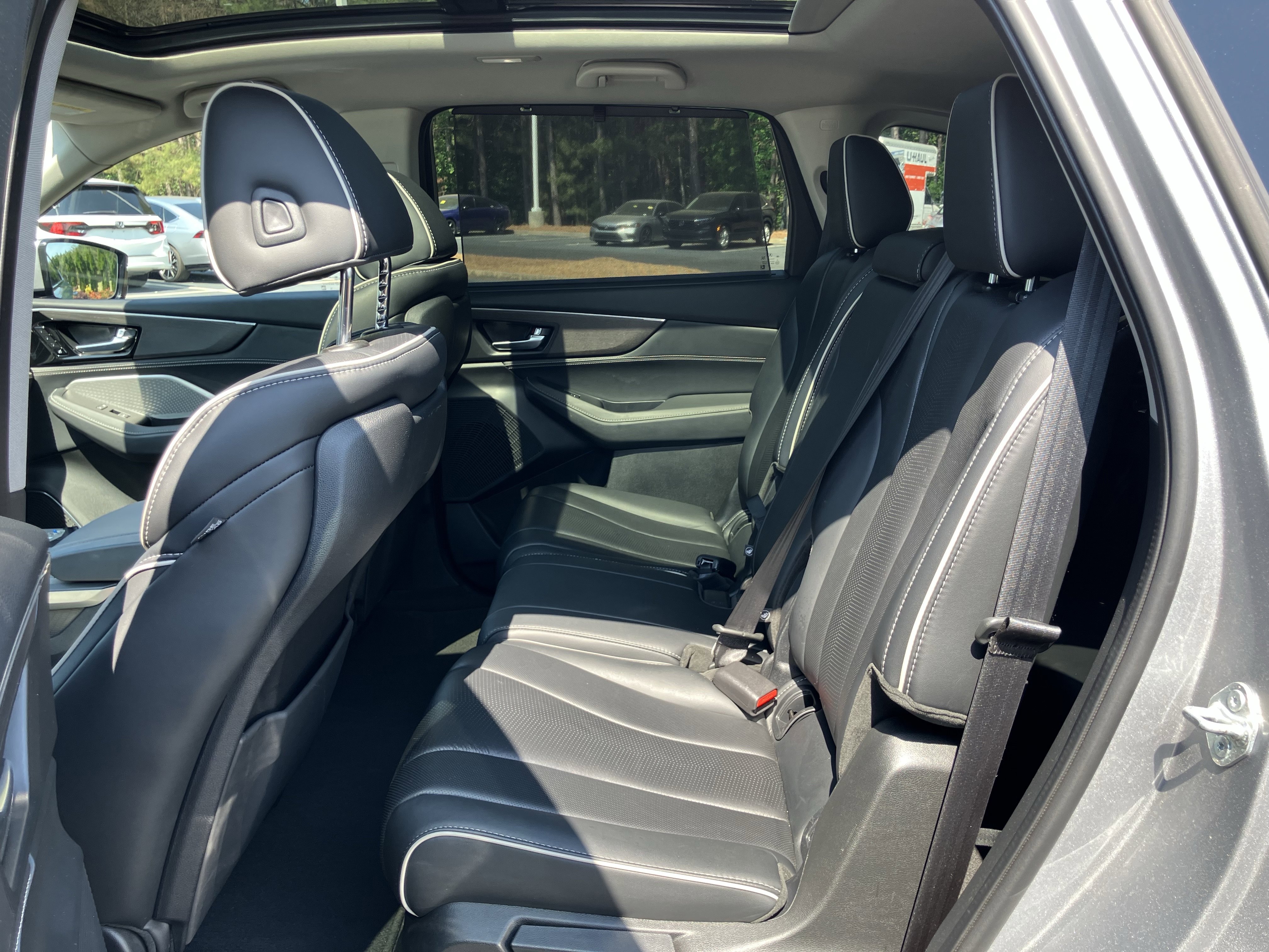 Used 2023 Acura MDX SH-AWD w/ Advance Package image 35