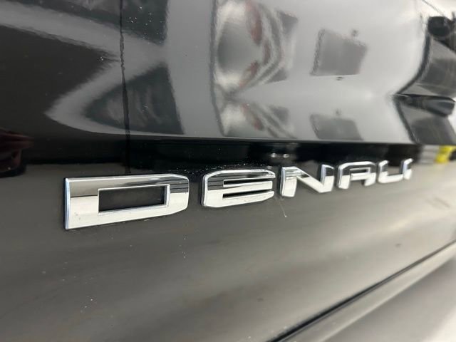 Used 2020 GMC Sierra 1500 Denali w/ Denali Ultimate Package AWD/4WD image 10