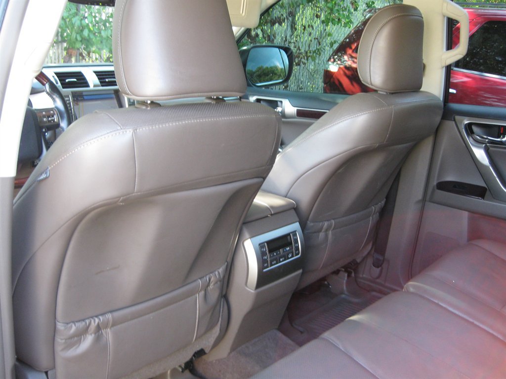 Used 2014 Lexus GX 460 w/ Premium Package AWD/4WD image 32