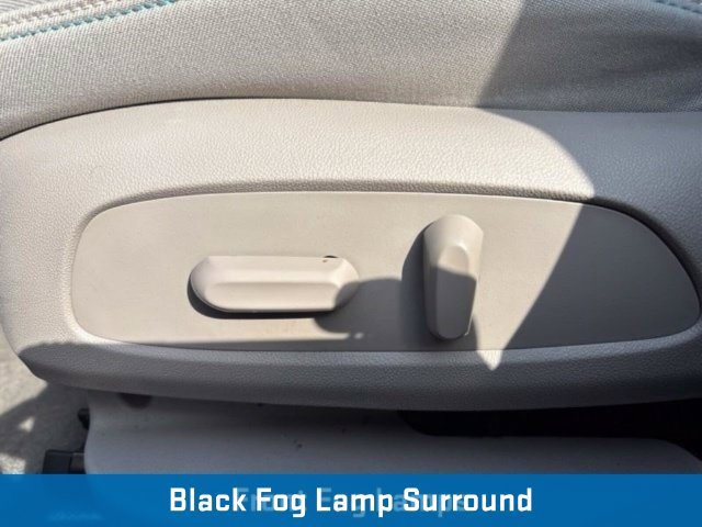 Used 2018 Chevrolet Cruze LT w/ Sun And Sound Package FWD image 18