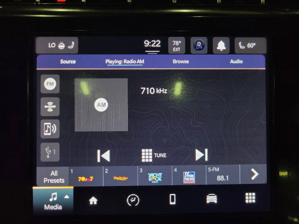 Used 2023 Jeep Grand Cherokee Altitude AWD/4WD image 25