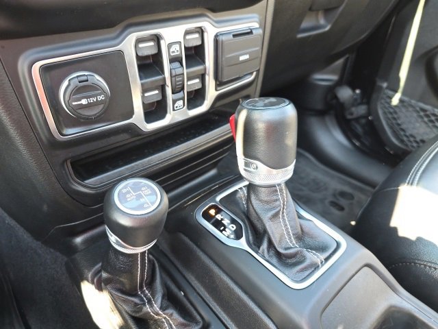 Used 2023 Jeep Wrangler Unlimited Sahara w/ Cold Weather Group image 30