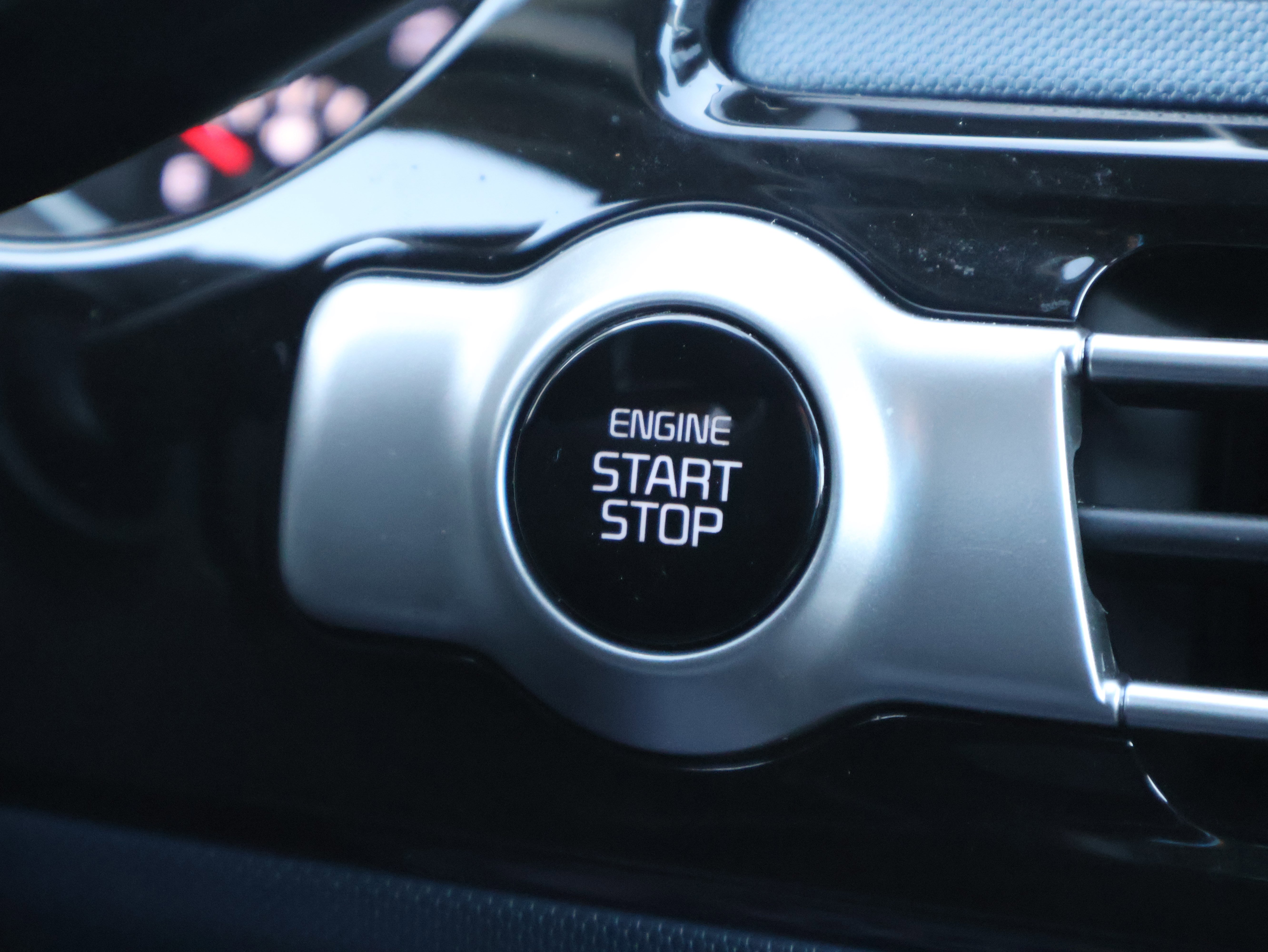 Used 2023 Kia Seltos S image 29