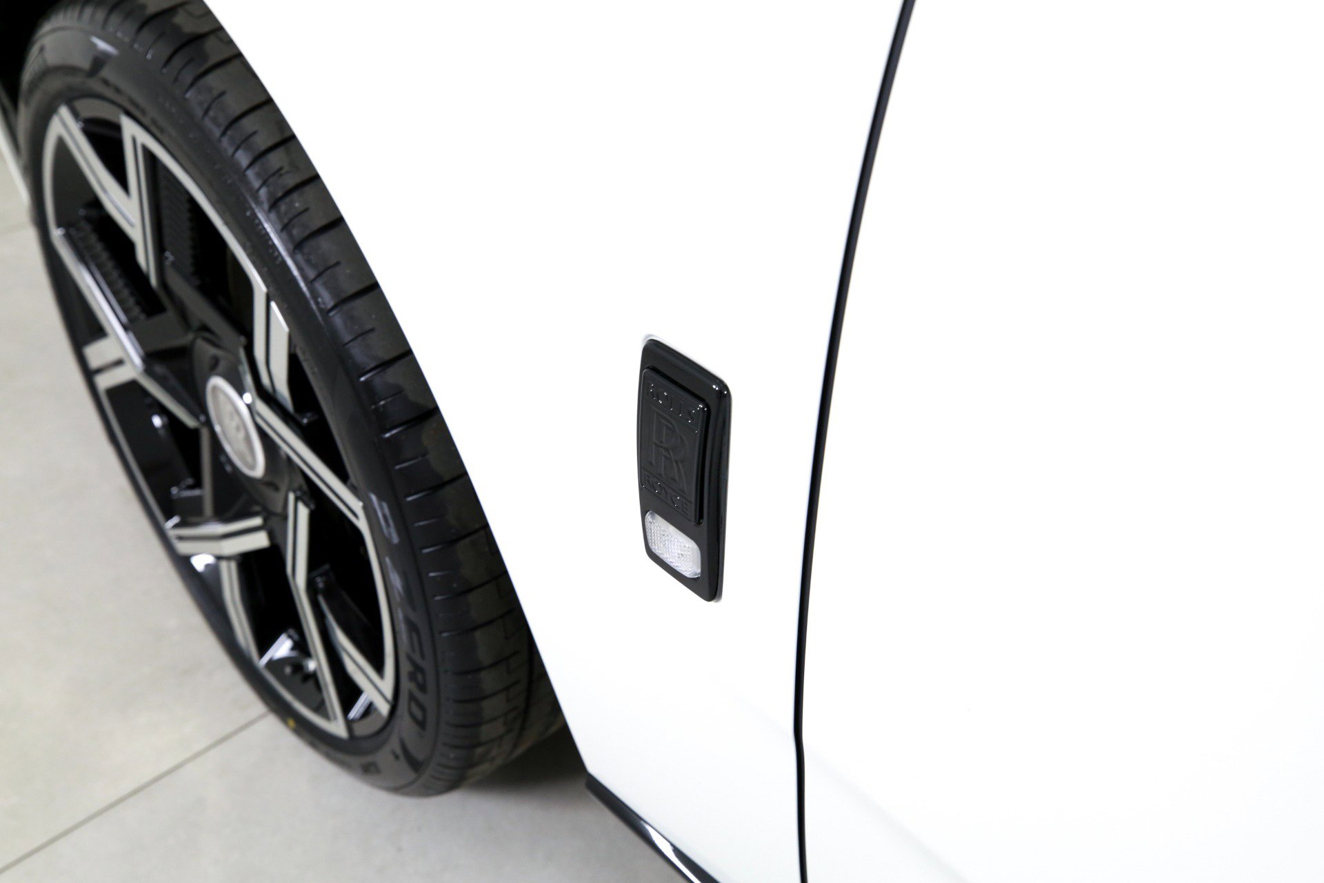 New 2026 Rolls-Royce Cullinan image 46