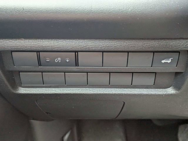 Used 2024 Mitsubishi Outlander SE FWD image 25