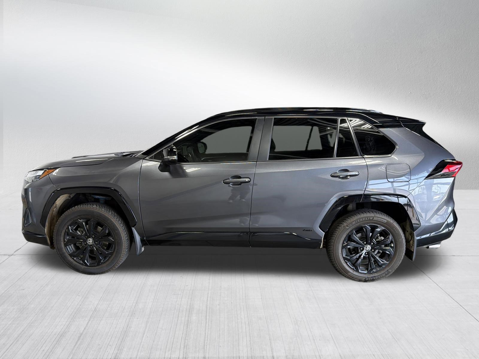 Used 2024 Toyota RAV4 XSE w/ Advanced Technology Package AWD/4WD image 4