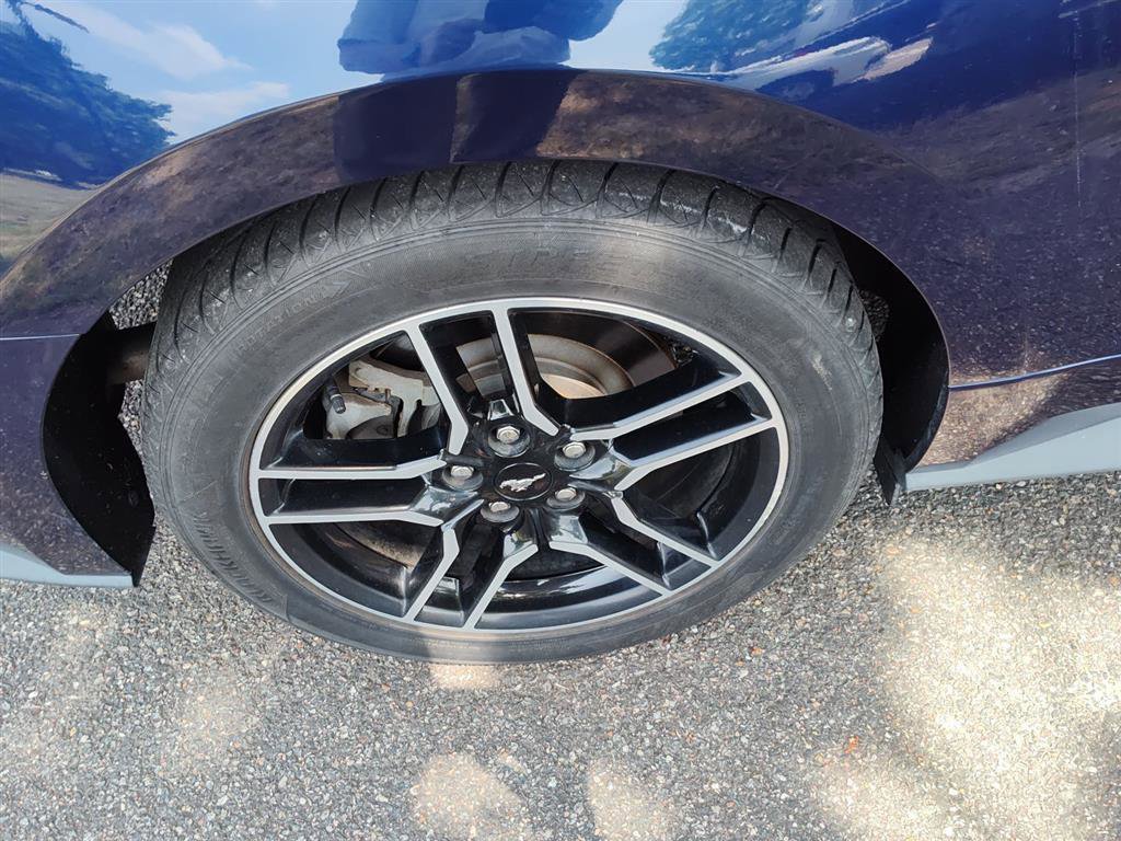Used 2020 Ford Mustang GT RWD image 6