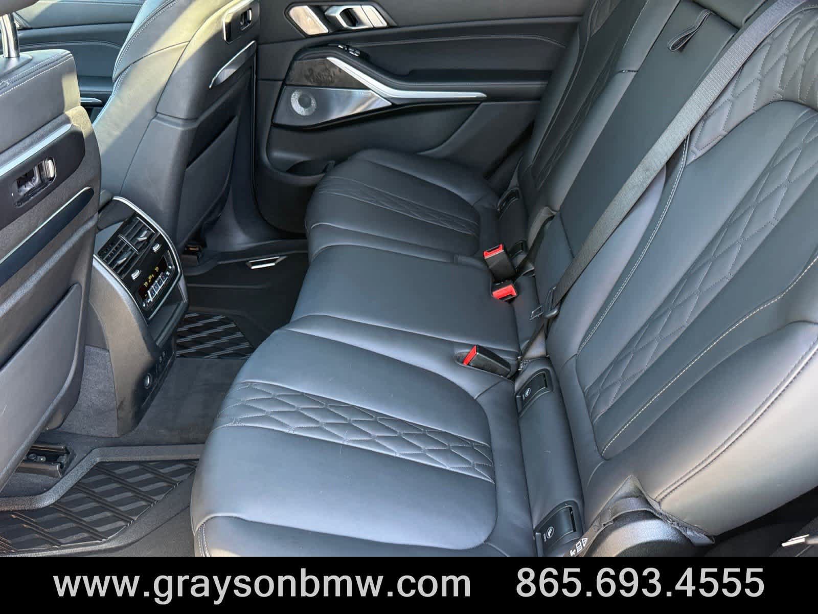 Used 2024 BMW X7 M60i w/ Executive Package AWD/4WD image 18